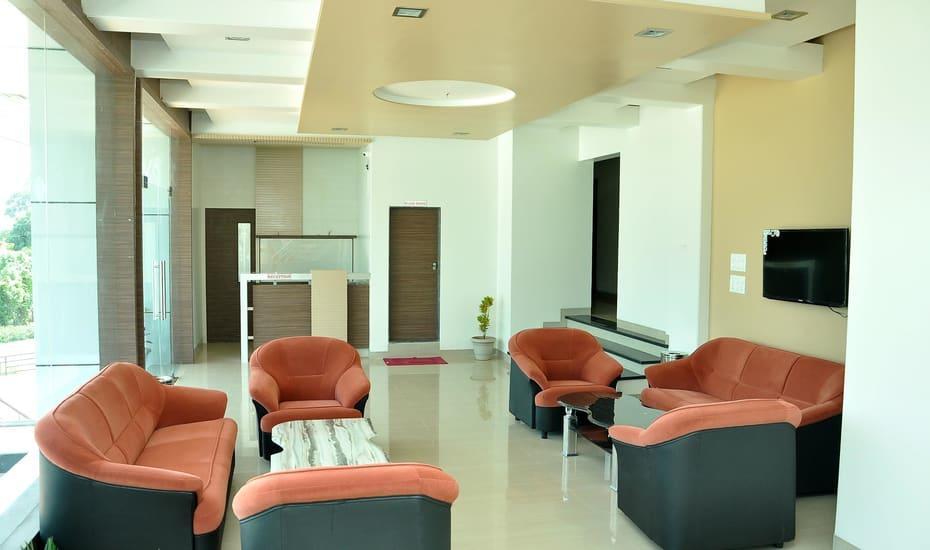 Sandesh Resort Wai Exterior photo