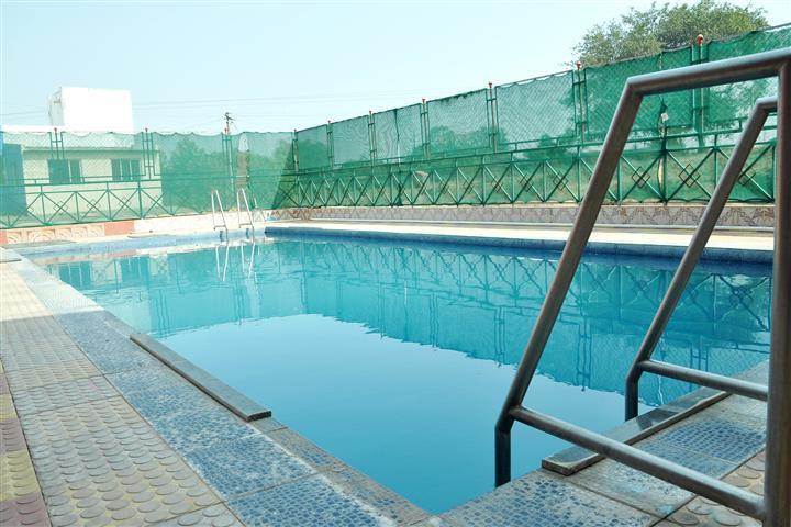 Sandesh Resort Wai Exterior photo